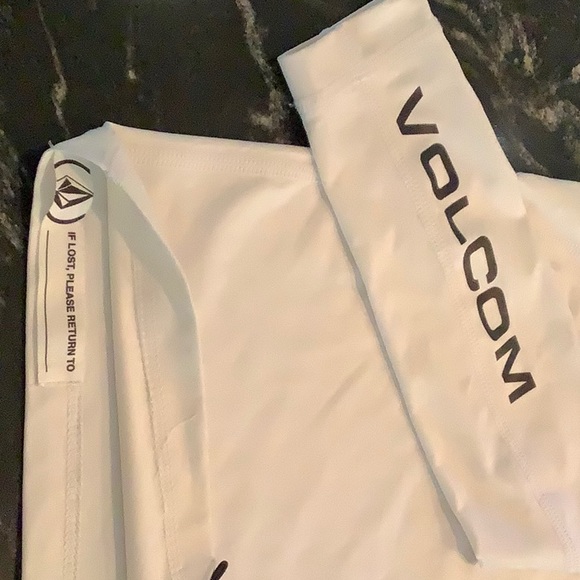 Swim shirt size M boy - Picture 3 of 5